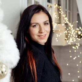 detusheva-anastasiya-768x768